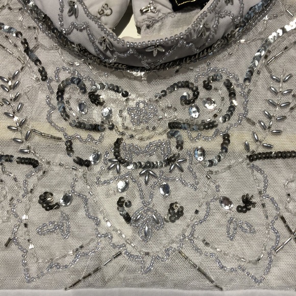 Mini light bluish gray chiffon dress. - Picture 3 of 5